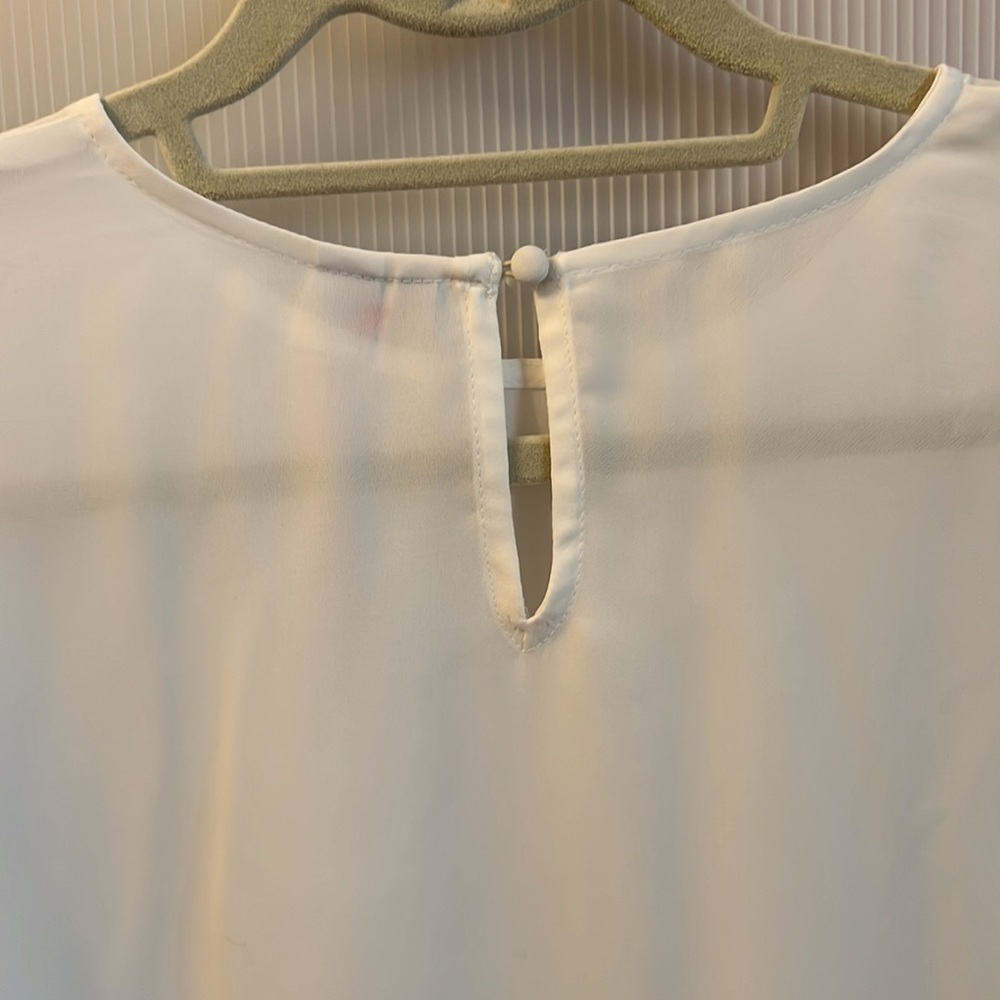 Elle White Blouse with Flare Sleeve and bottom.  Size M - Picture 3 of 8